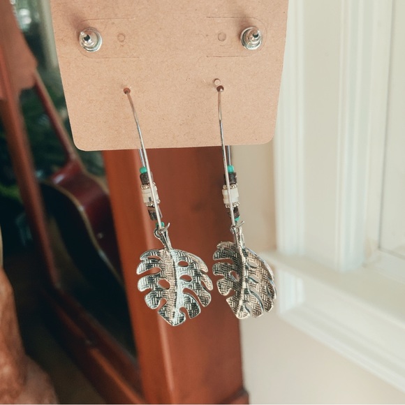 Boho Silver Tone Aqua Beaded Leaf Dangle Earrings and Turquoise Studs - Picture 7 of 16